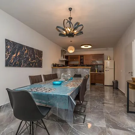 Bella Vista Berger * Kukci
