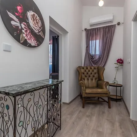 Bella Vista Berger Kukci